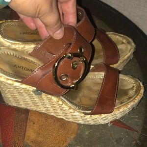 Antonio Melani wedges